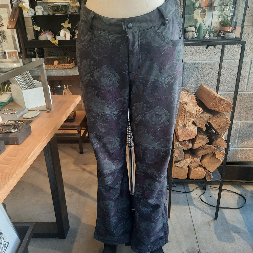 686 Women's Straight Leg Ski Pants - Black and Purple Floral Medium